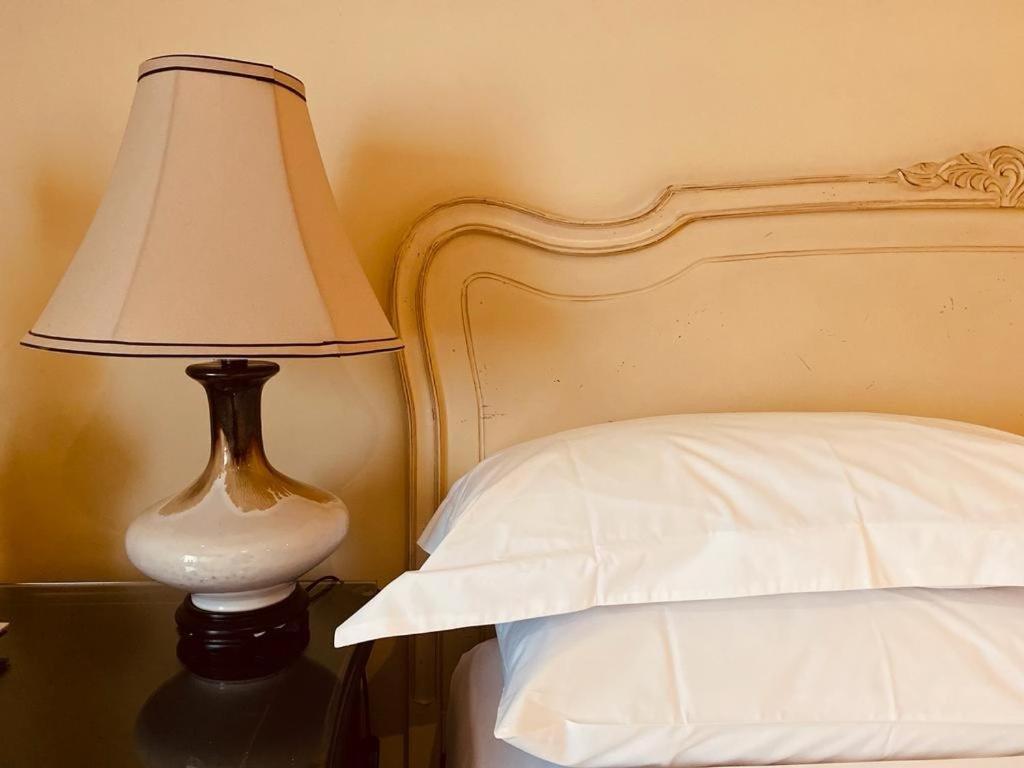 Le Bouchon Brasserie&Hotel Maldon Esterno foto