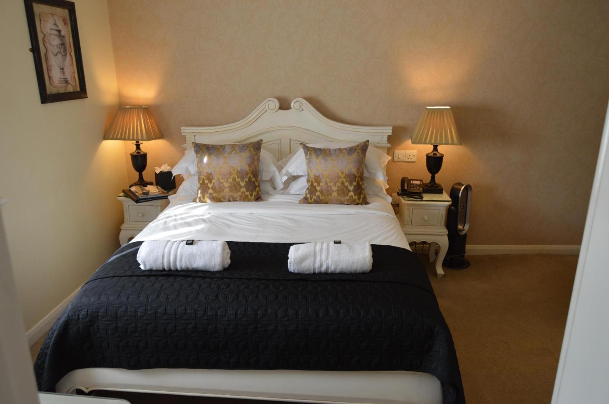 Le Bouchon Brasserie&Hotel Maldon Esterno foto