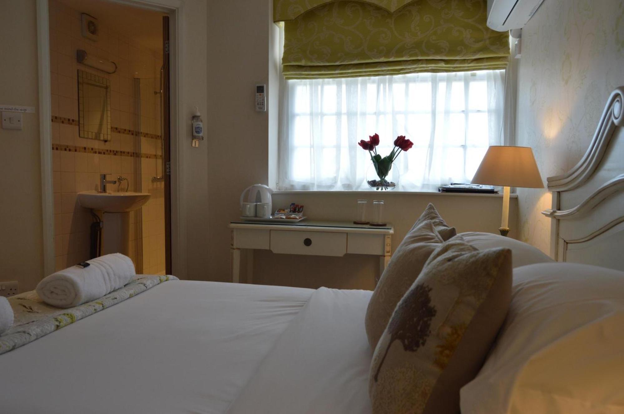 Le Bouchon Brasserie&Hotel Maldon Esterno foto